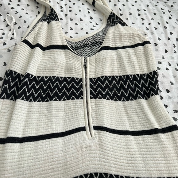 Alice + Olivia Maxi Sweater Dress - Picture 4 of 5